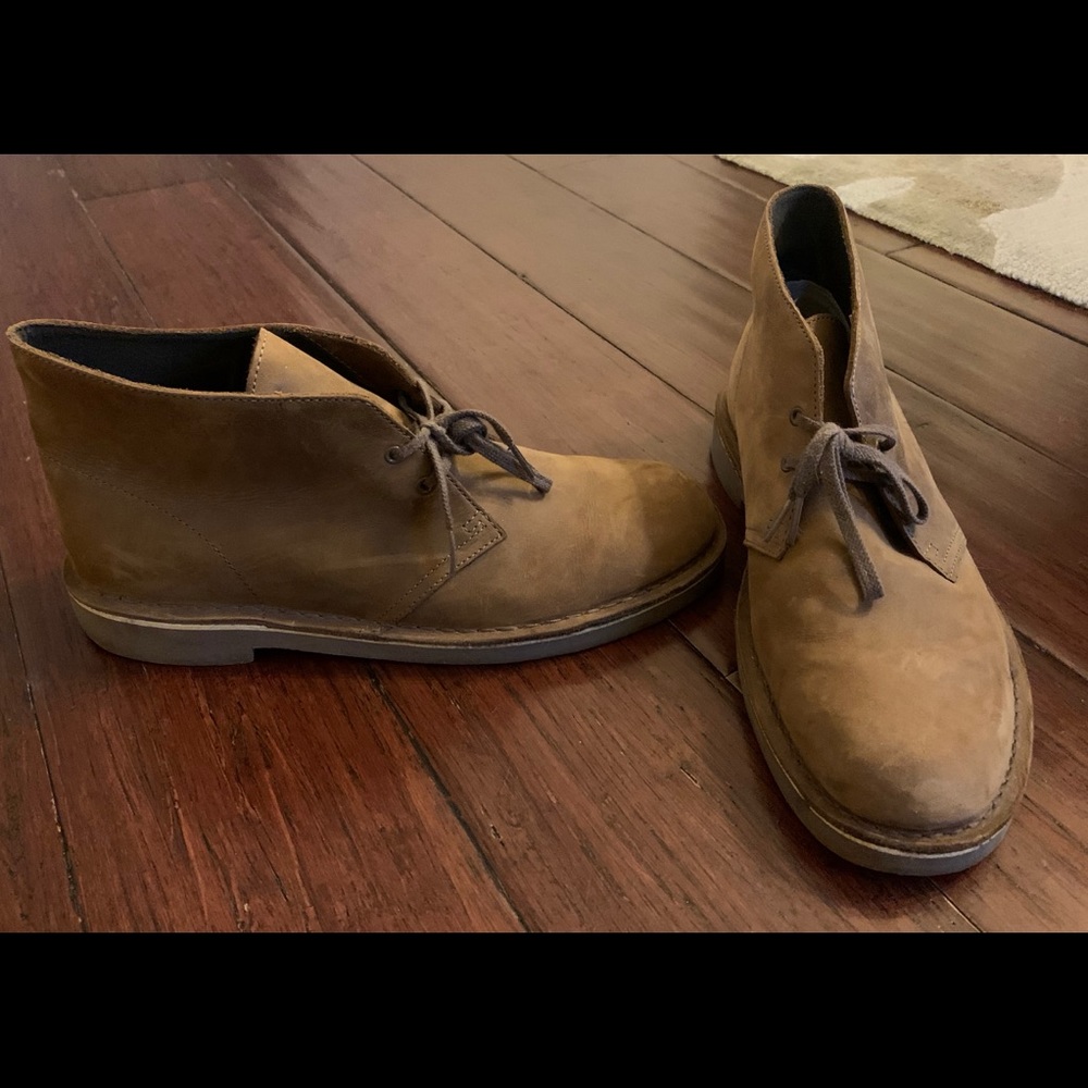 Men’s boots size 10.5 barely worn once